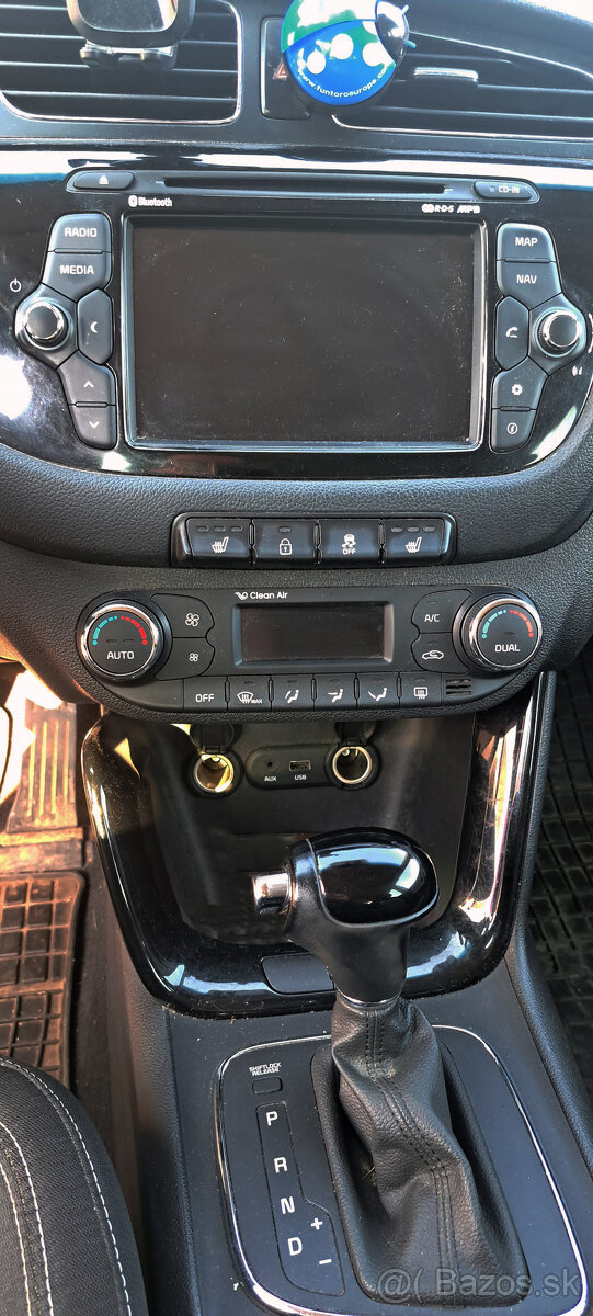 Kia Ceed SW 1.6 benzin, automat 2014 - 13