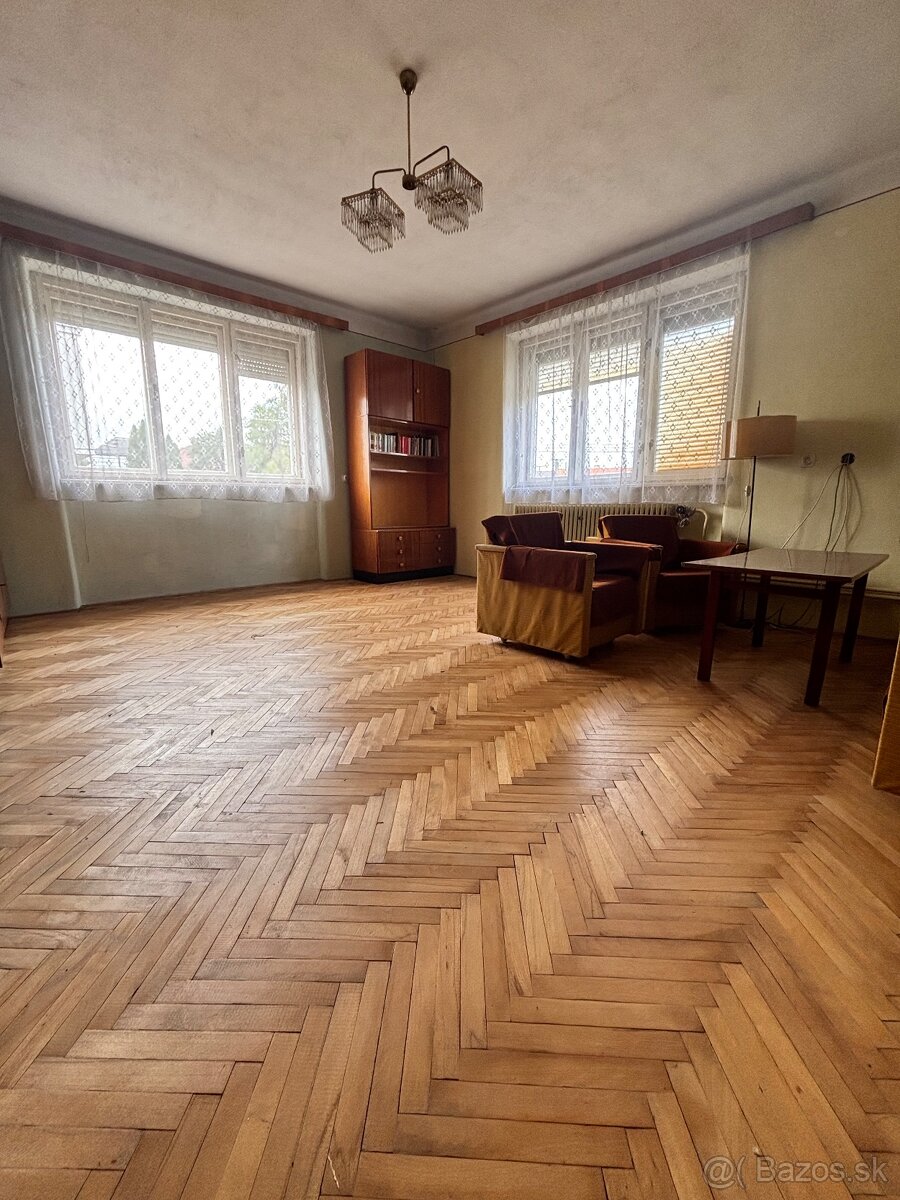 Na predaj dom v Tomášovciach videoobhliadka - 13