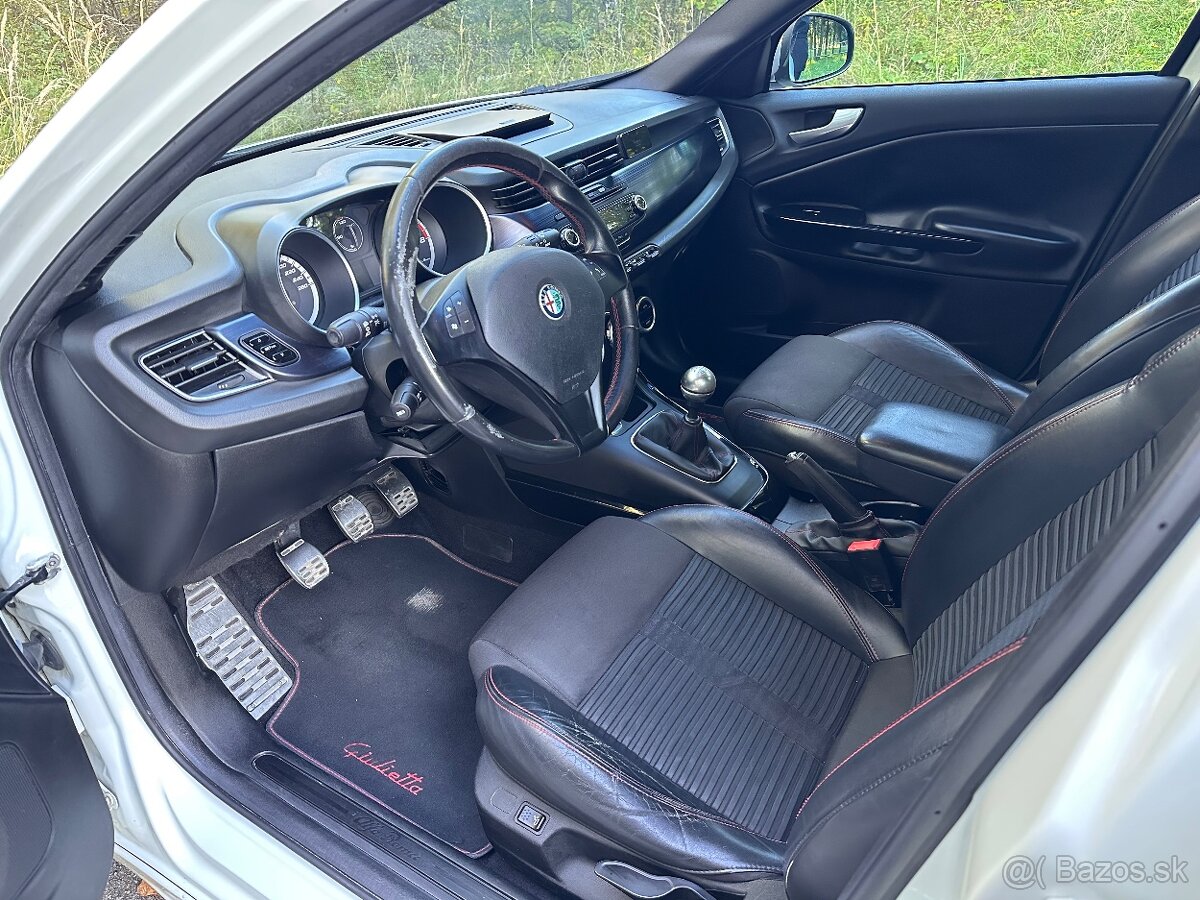 Alfa Romeo Giulietta 1.4 T 120 (benzín, 88 kW) - 13