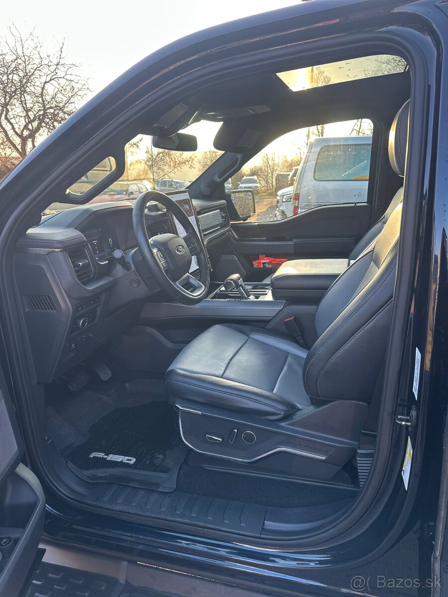 Ford F-150 Lightning - 13