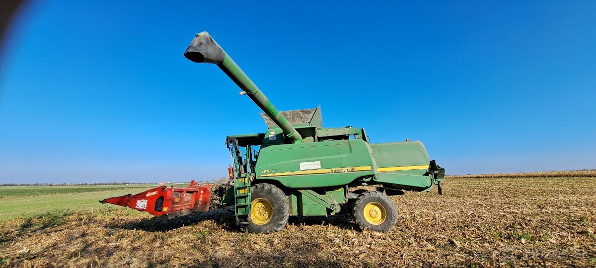 Predám kombajn John deere T670 - 13