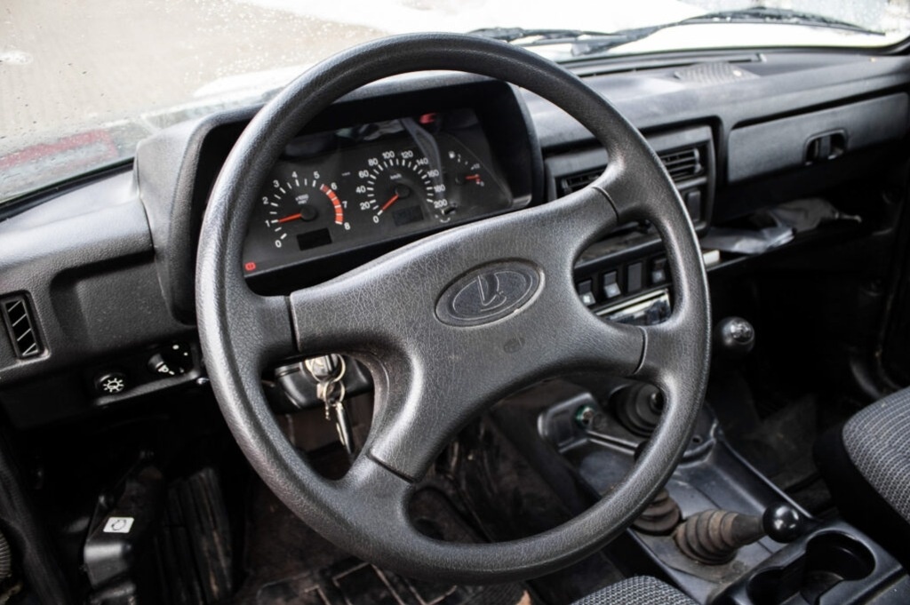 Lada Niva 61kW (2015) - 13