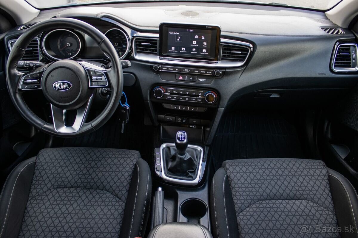 Kia Ceed 2019 73kW MT/6 - 13