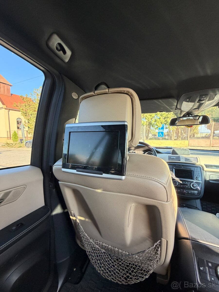 Mercedes R350 - 13