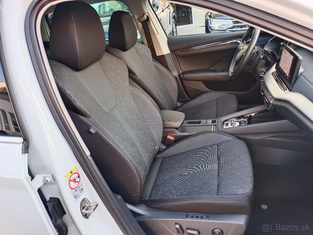 Škoda Octavia 4 iV Combi 1.4TSI 150kW DSG - záruka Autodraft - 13