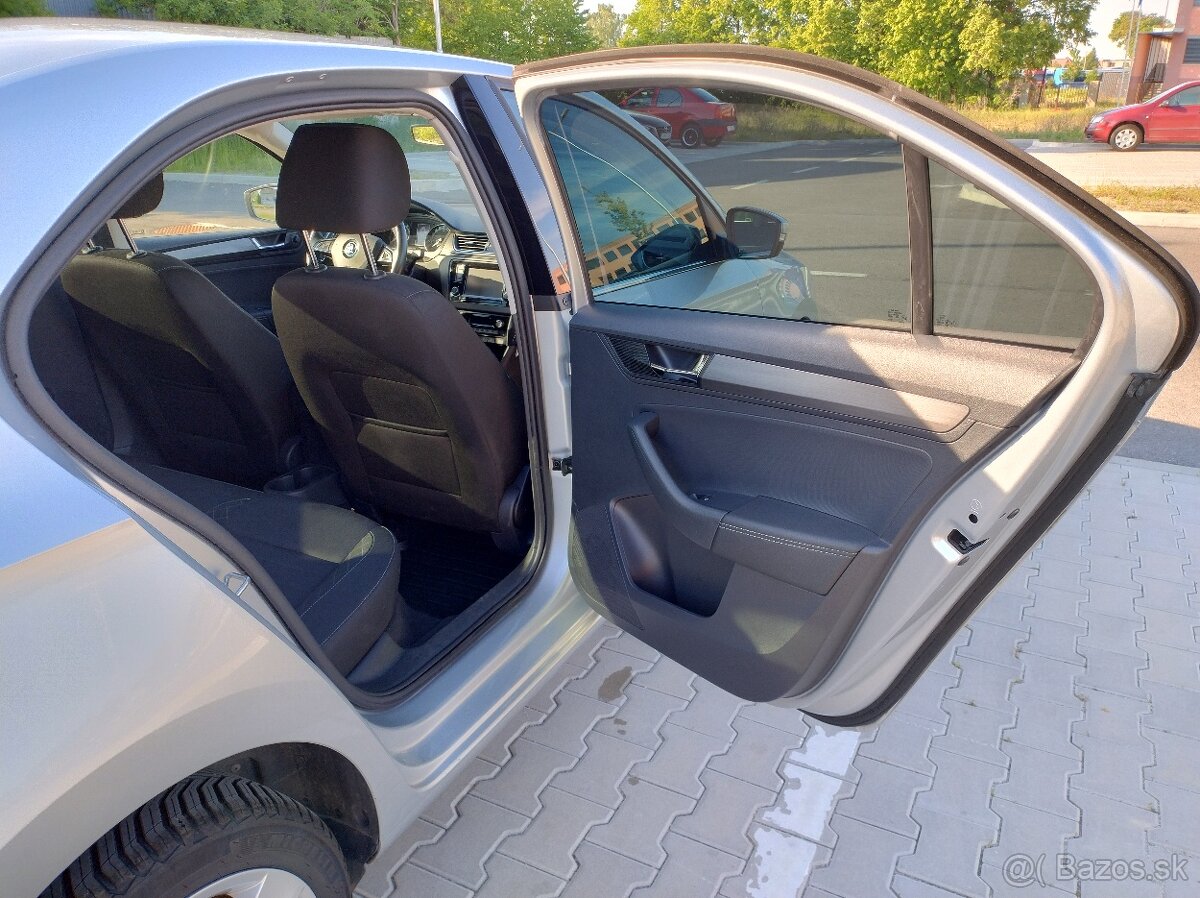 Predám Škoda Rapid Style 1.4 TSI 92 kW 7-stup. automat. - 13