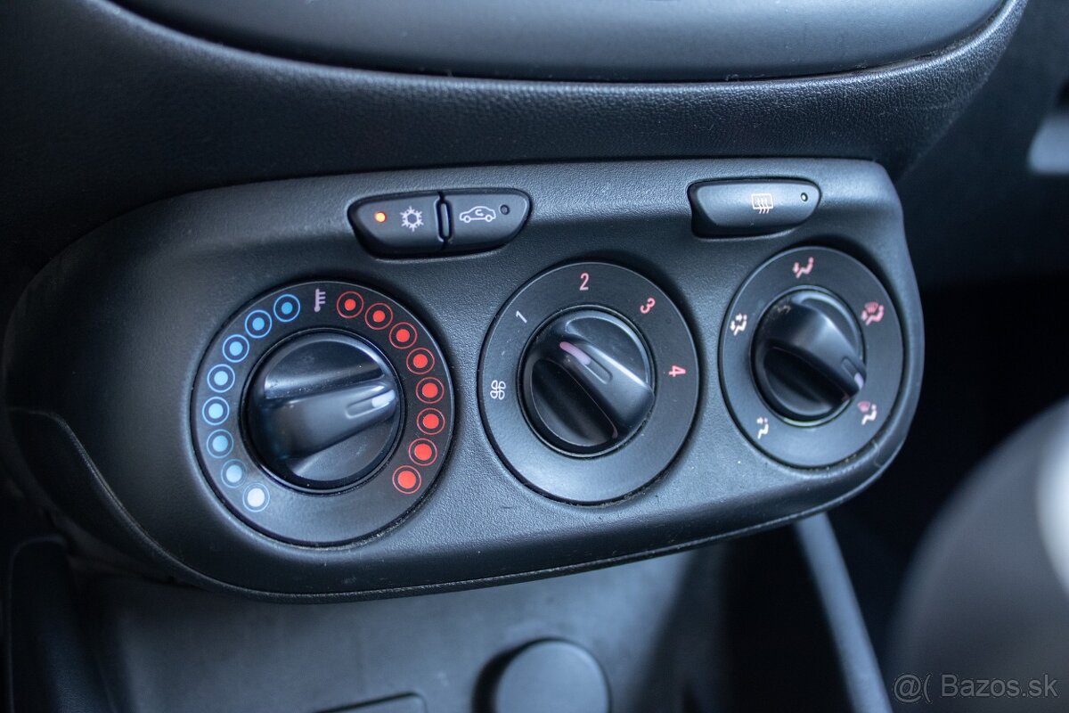 Opel Corsa 1.2 51kw MT/5 2019 - 13