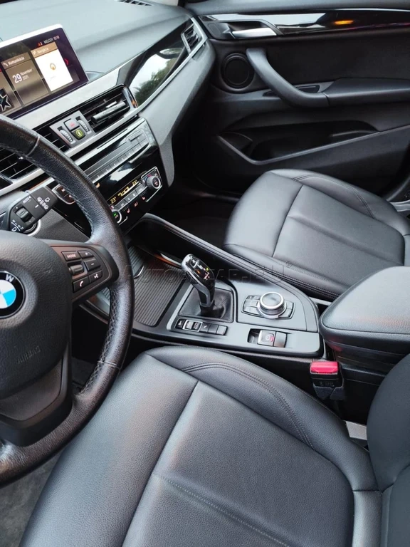 BMW X1 sDrive18d - 13