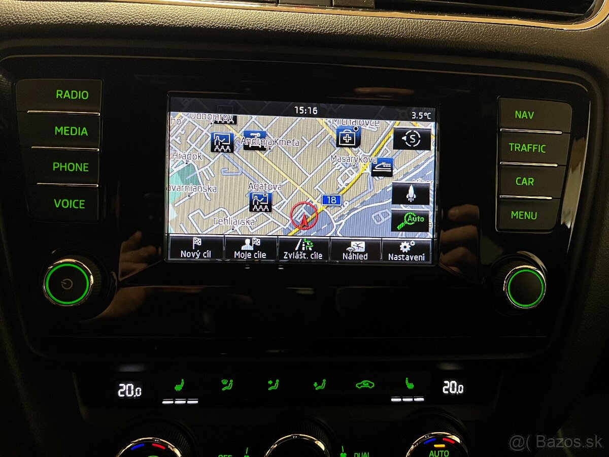 Škoda Octavia Combi 2.0 TSI RS - 13