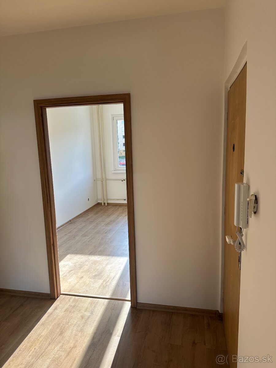 Na prenájom novo prerobený 3-izbový byt na Mazorníku - 13