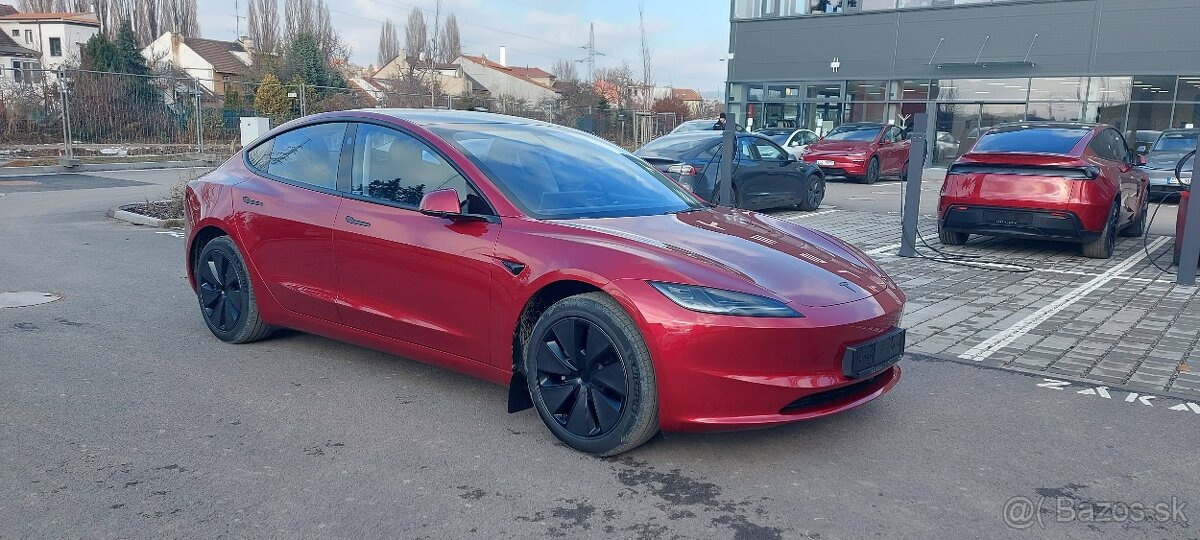 Tesla 3-letné originálne pneumatiky Michelin e Primacy 235. - 13