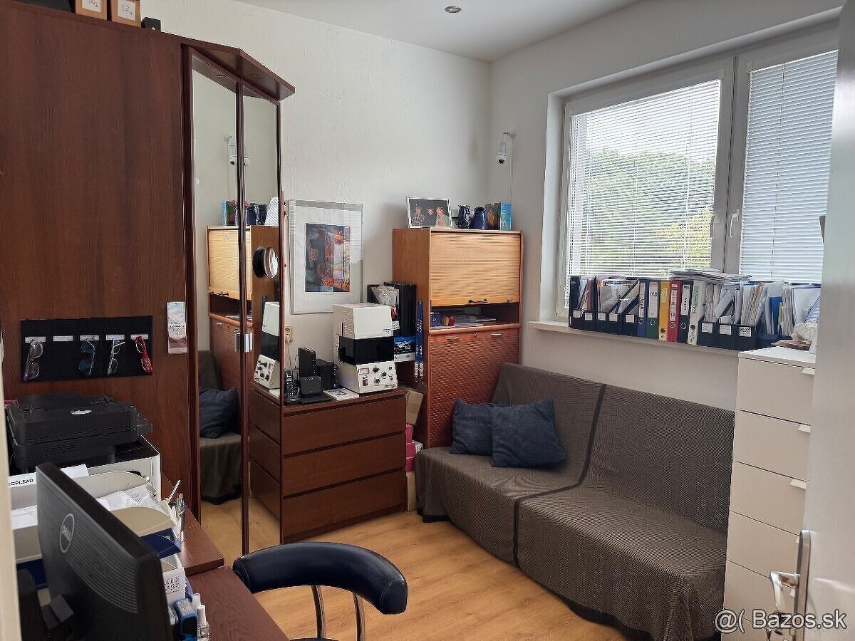 KÚPTE SI NEBYTOVÝ PRIESTOR V PETRŽALKE - 13