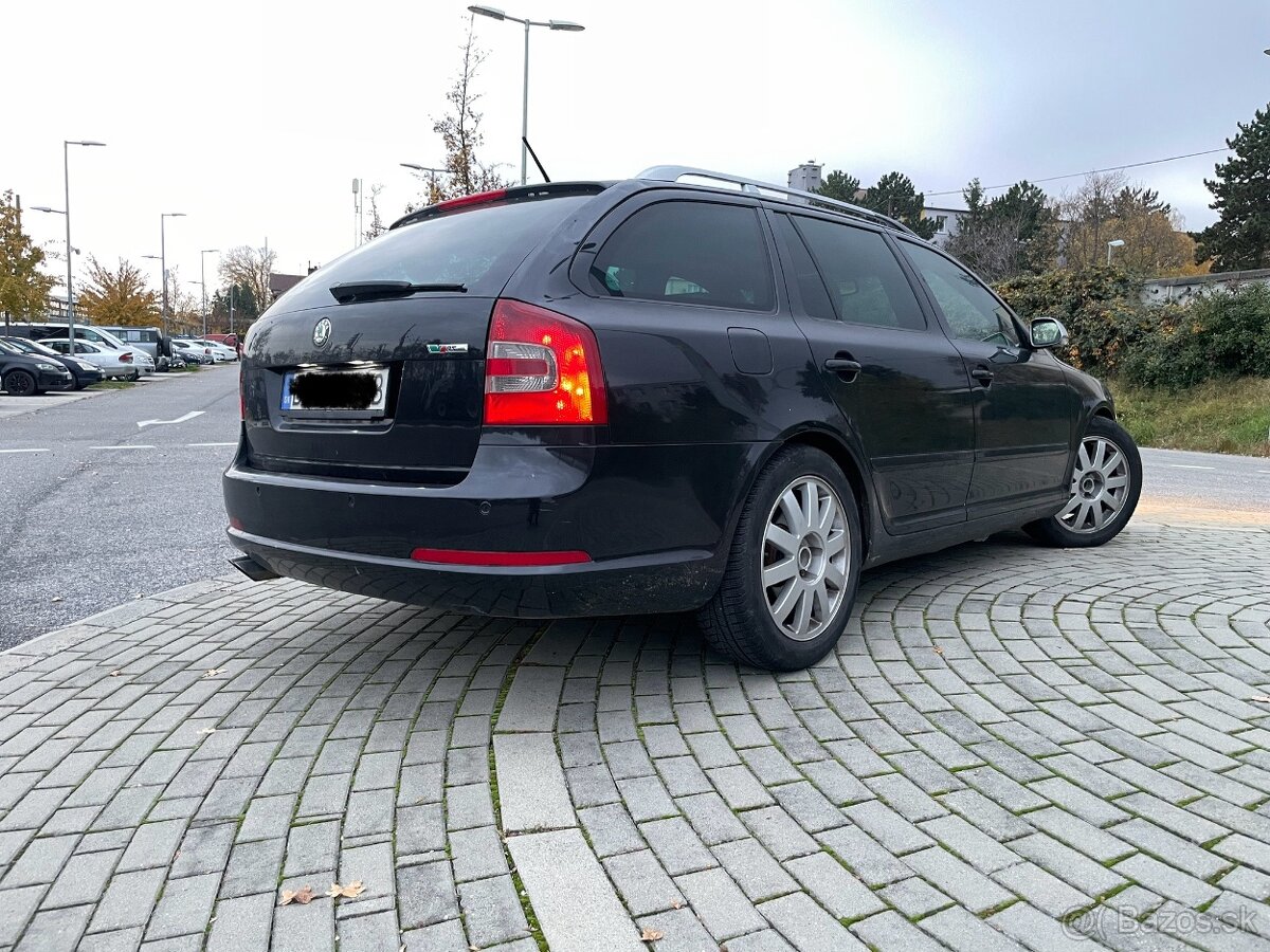 Octavia 2 RS 2007 2.0tdi Pd - 13