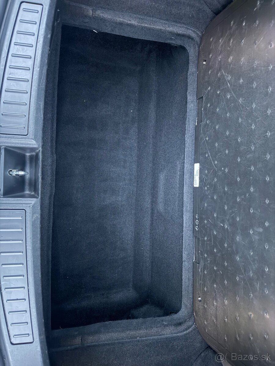 Tesla Model S P85 - Nabíjení ZDARMA - 13