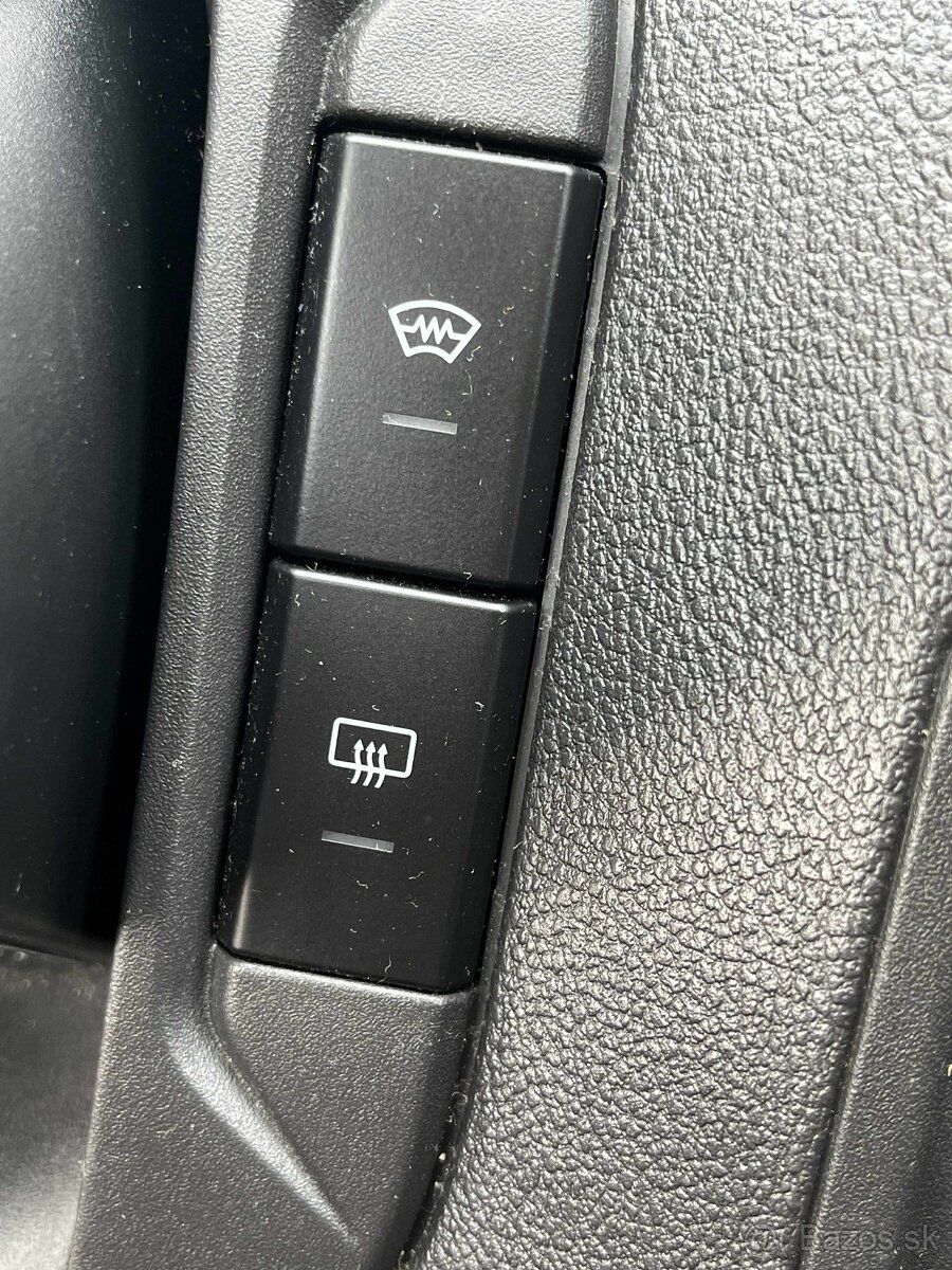 Ford Tourneo Custom 2.2 TDCI _ L2 _ 9 miest - 13