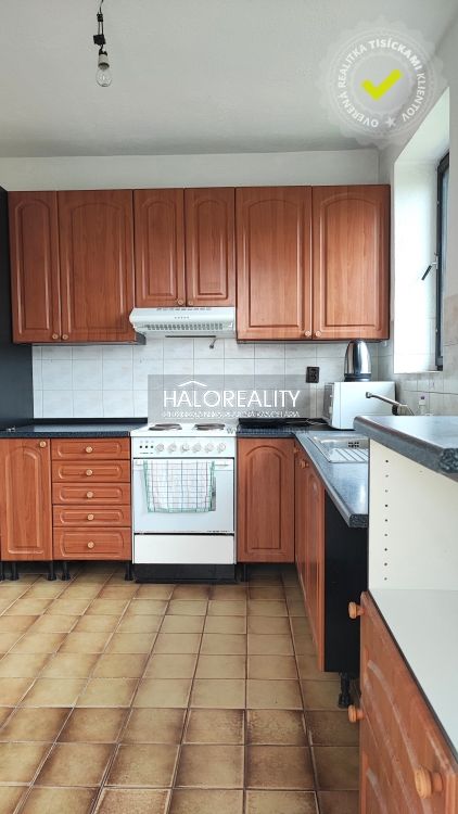 HALO reality - Predaj, rodinný dom Uhorské - EXKLUZÍVNE HALO - 13