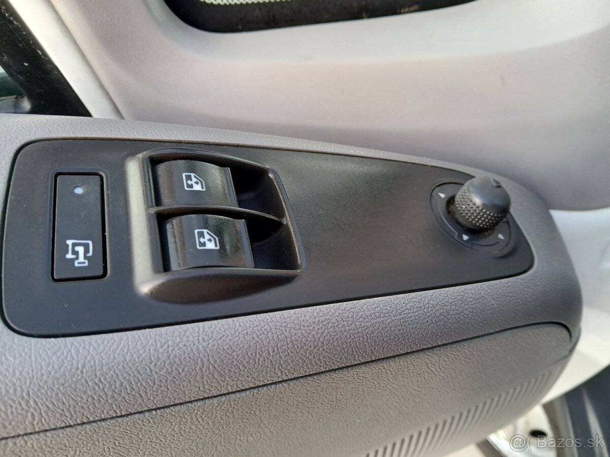 Peugeot Boxer 2.2 HDi 88KW, 7 Miestny - 13