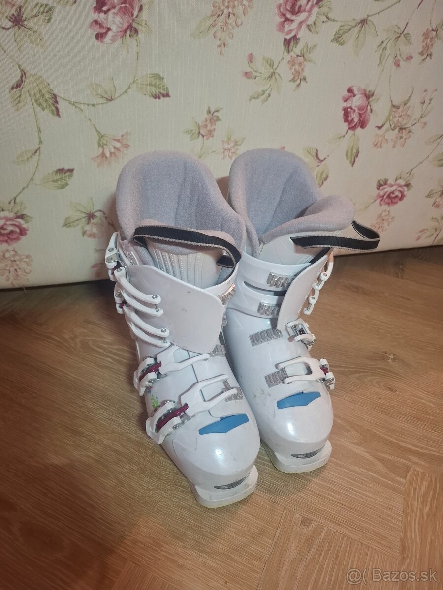 Dievčenske lyže a lyžiarky - 13