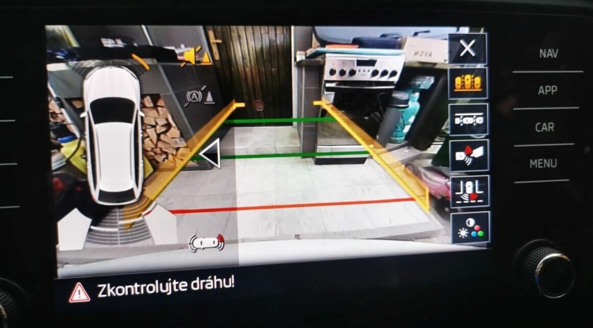 CUVACIA PARKOVACIA KAMERA - 13