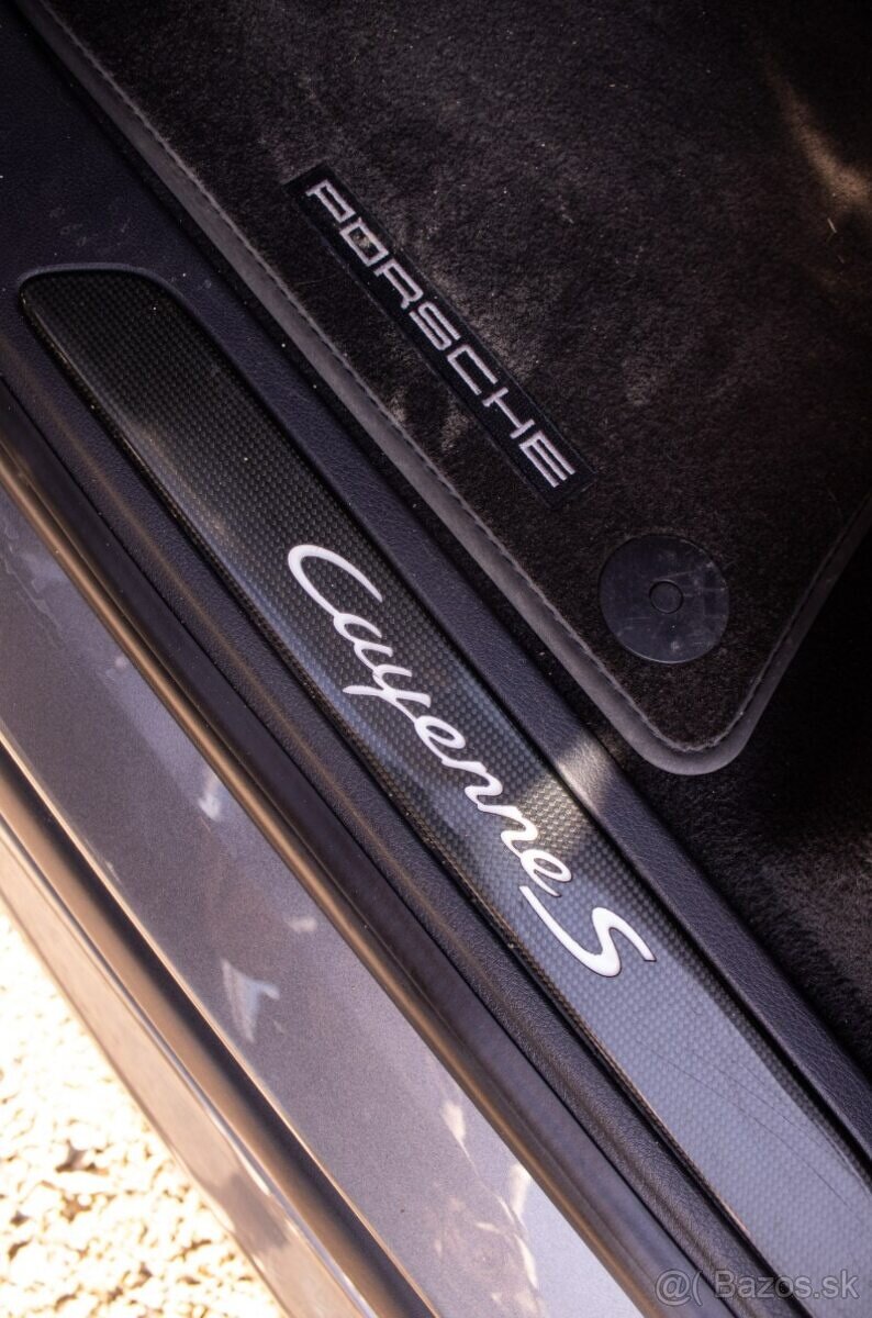 Porsche Cayenne S 4,2 V8 281 kW - 13