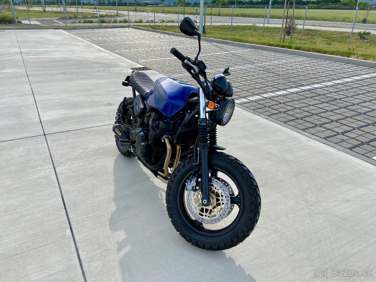 KAWASAKI CAFE RACER - 13