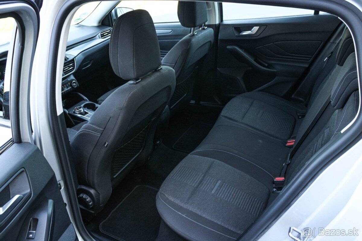 Ford Focus Kombi 2.0 TDCi EcoBlue Active A/T - 13