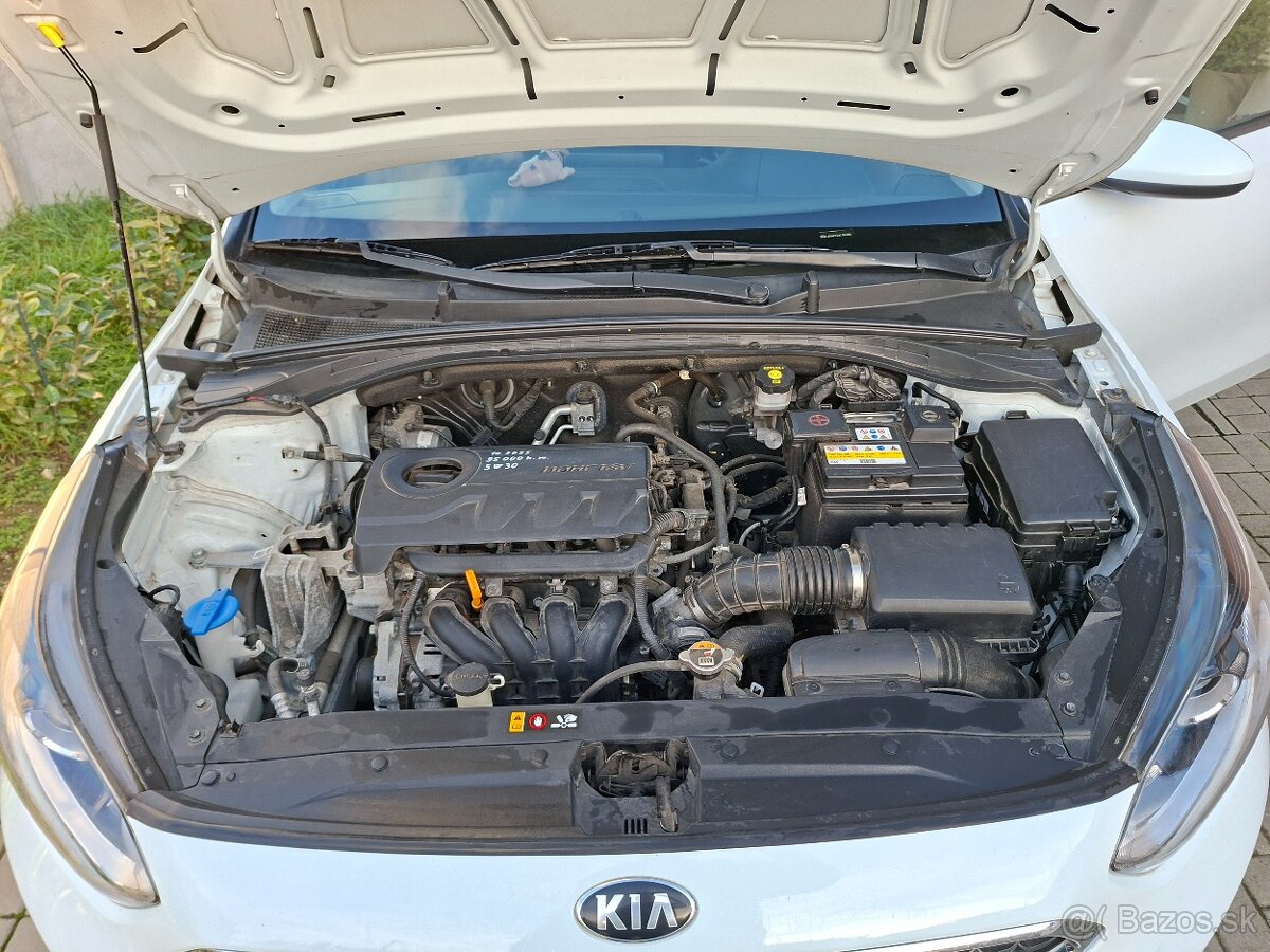 KIA CEED 1,4 CVVT Benzín - 13
