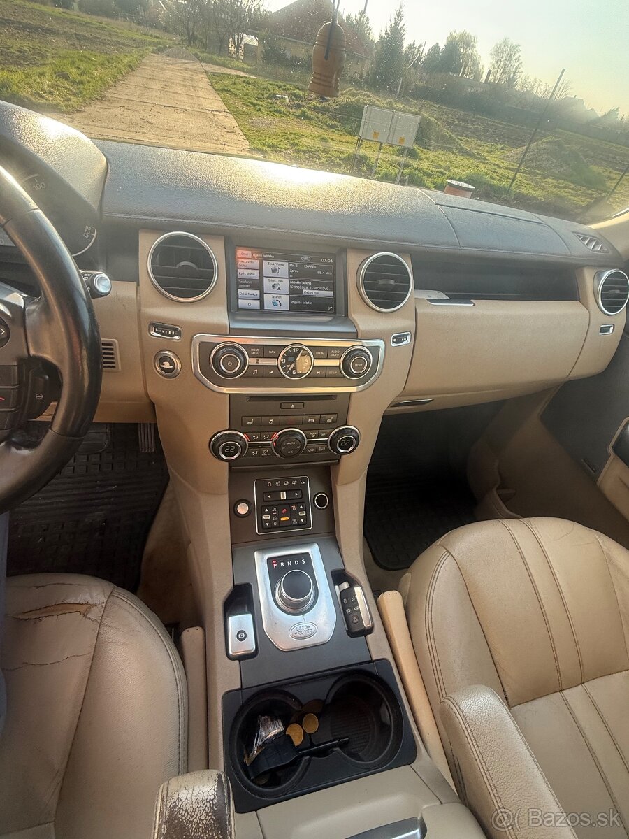 Land Rover Discovery 4 HSE - 13