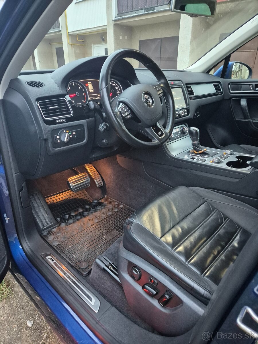 Predám VW Touareg,R-Line,V6 - 13