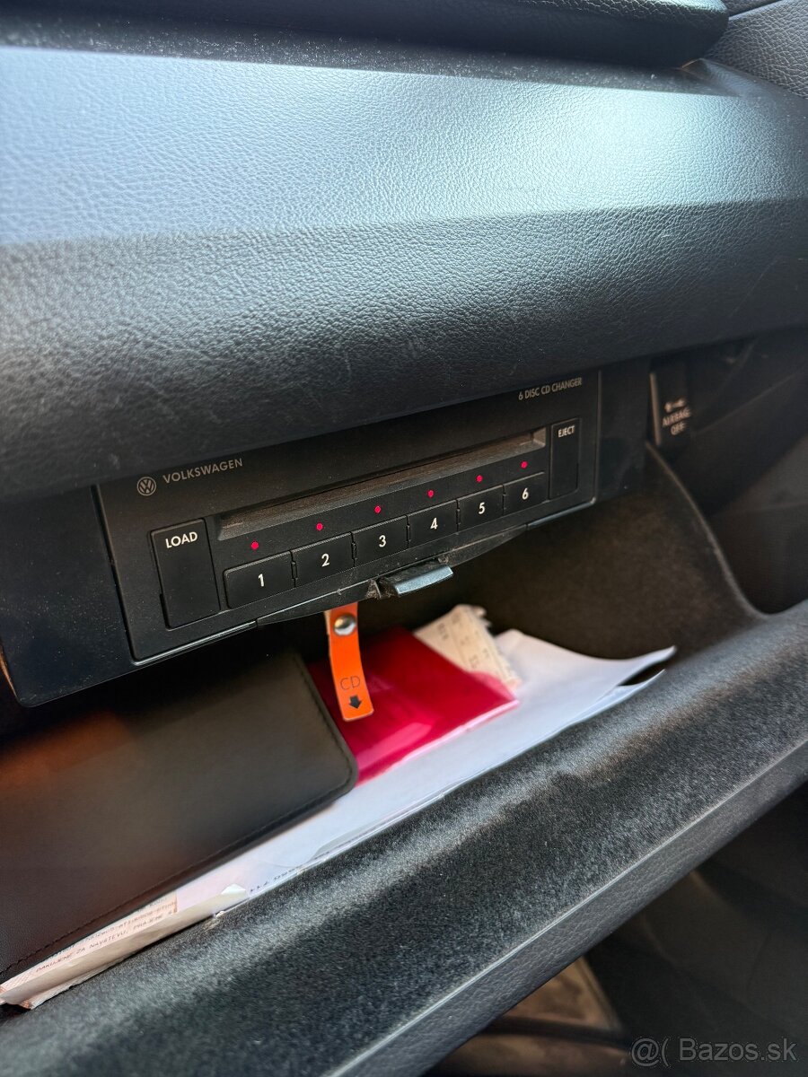 VW Passat Variant 2.0 TDI DSG - 13