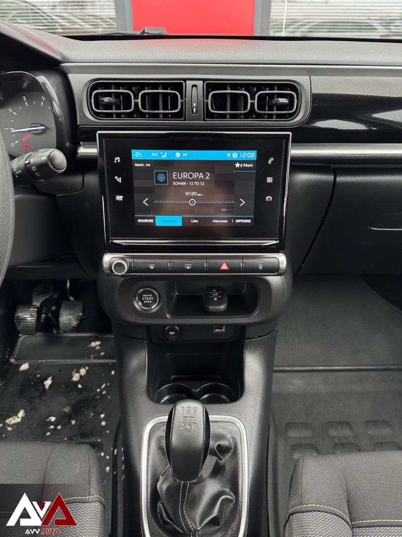 Citroën C3 1.2 PureTech S&S Shine, 89 090km, Smart Key, SR - 13