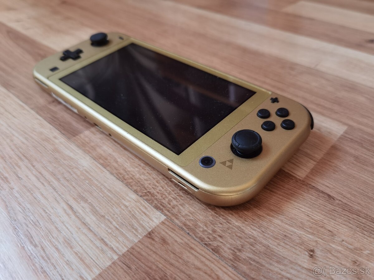 Nintendo Switch Lite Hyrule Edition - 13