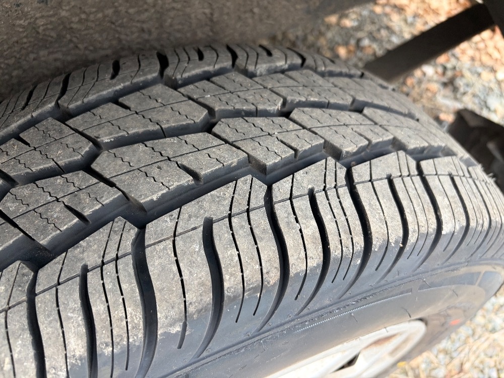 Ford Transit L2H2, 3- místné - 13