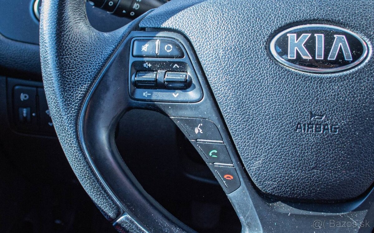Kia Cee´d 1.4 CVVT Silver - 13