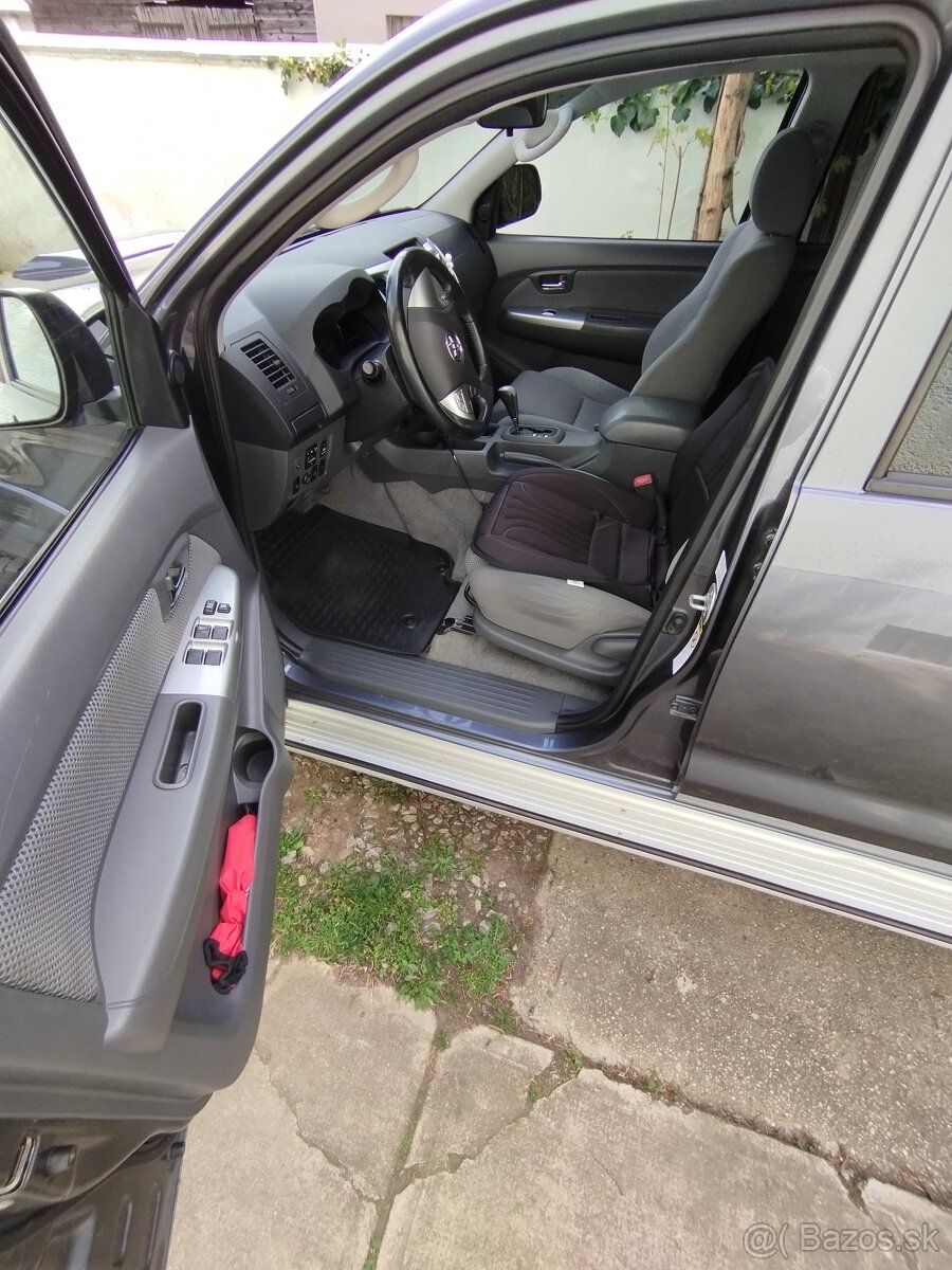 Toyota Hilux 3.0D4D automat - 13