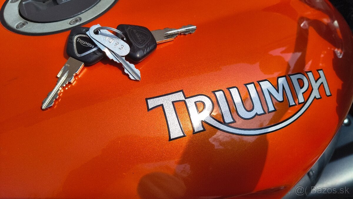 Triumph SPEED TRIPLE 1050 - 13