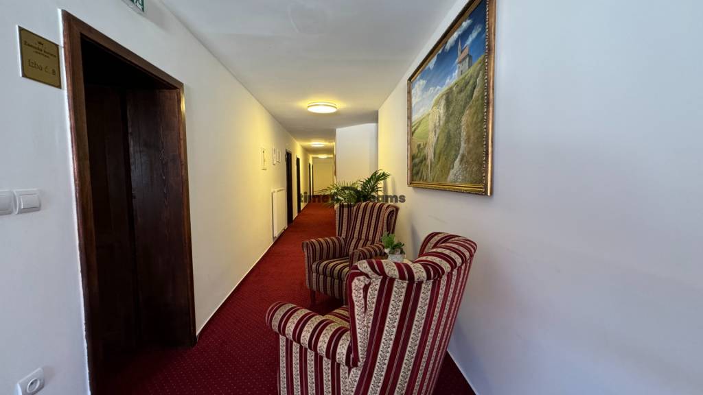 NA PREDAJ hotel s reštauráciou - 13