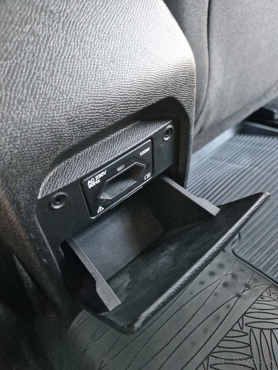 Peugeot 308 SW 2.0 HDI 110 kW - 13