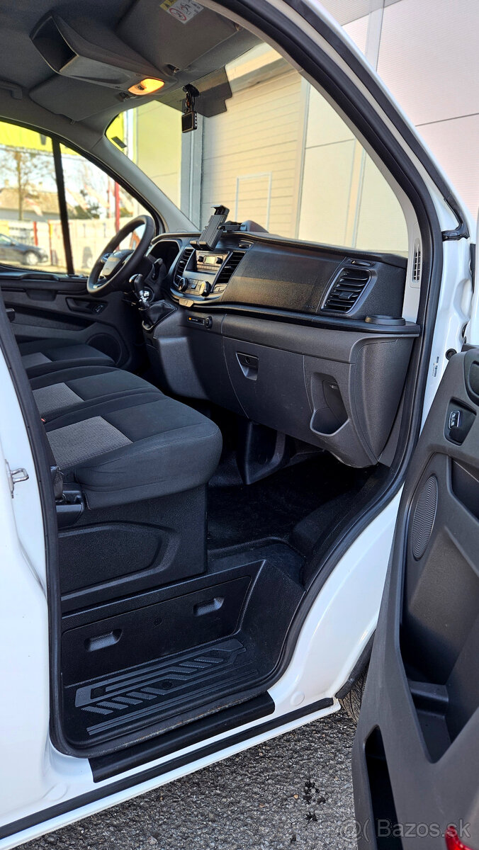 Ford Transit Custom - 13
