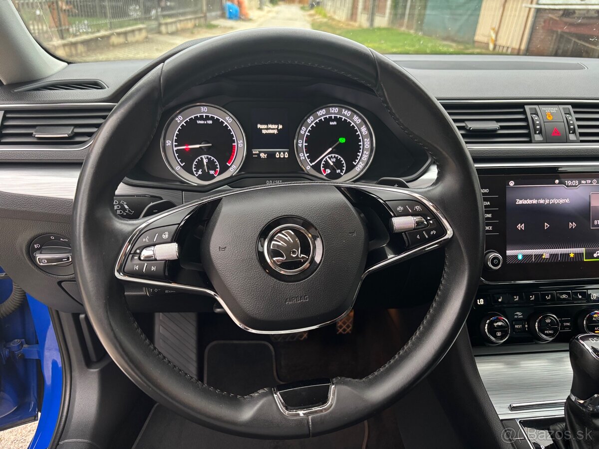 Škoda Superb Combi 2.0 TDI DSG (2021) - 13