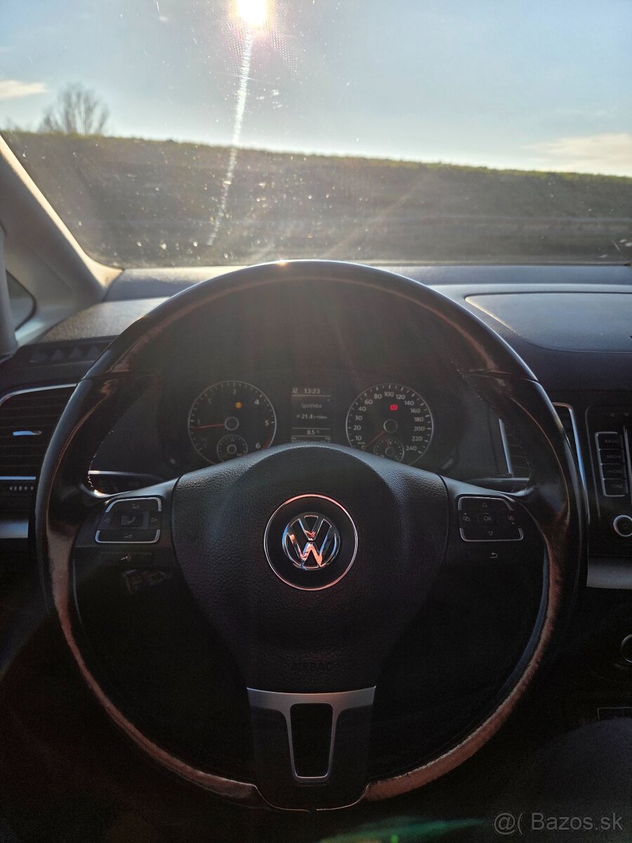 VOLKSWAGEN SHARAN 2.0TDI CR 103KW M6 2012 7 MIESTNE - 13