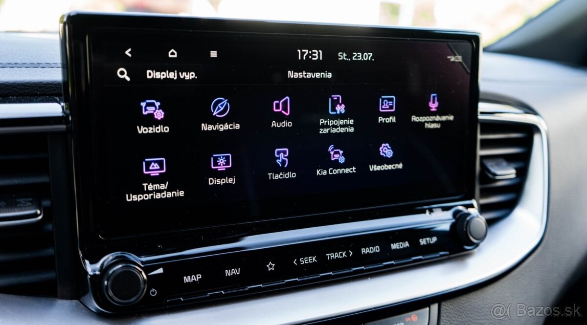 Kia Ceed SW 1.5 T-GDi GT-Line - 13