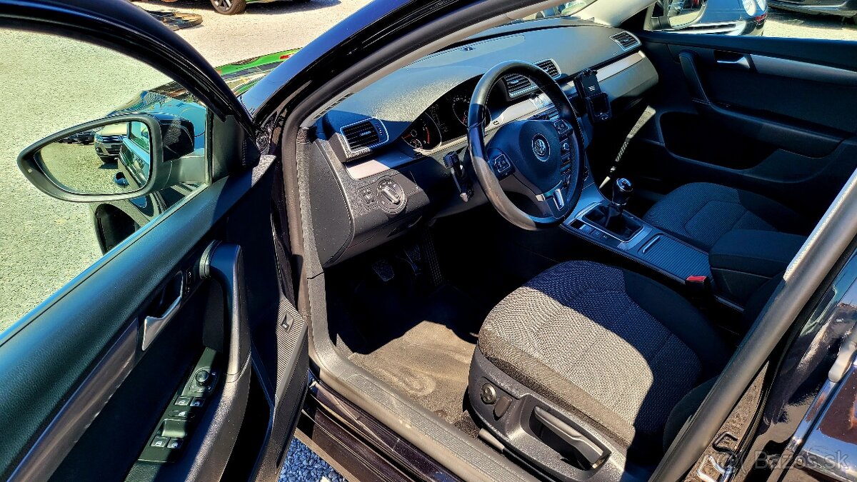 Volkswagen Passat 2.0 TDI-103kw BMT Comfortline - 13