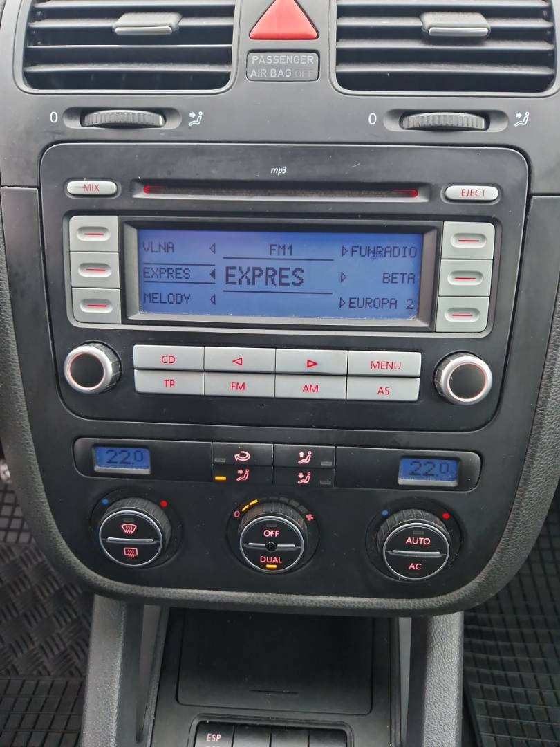 Predám Volkswagen Golf 1.9 TDI 77 KW GT SPORT motor BXE - 13