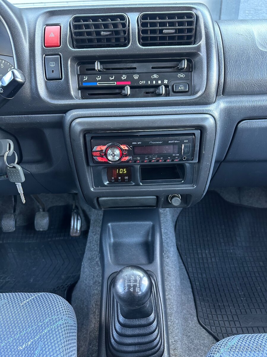 Suzuki Jimny 1.3 Benzín 4x4 - 13