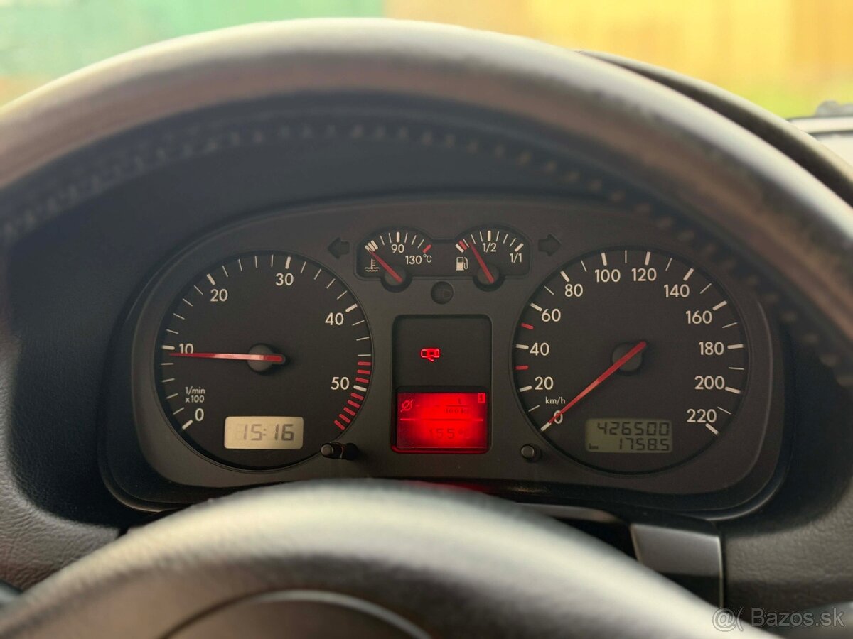 Predám Vw Golf Variant 1.9 TDi Super stav - 13