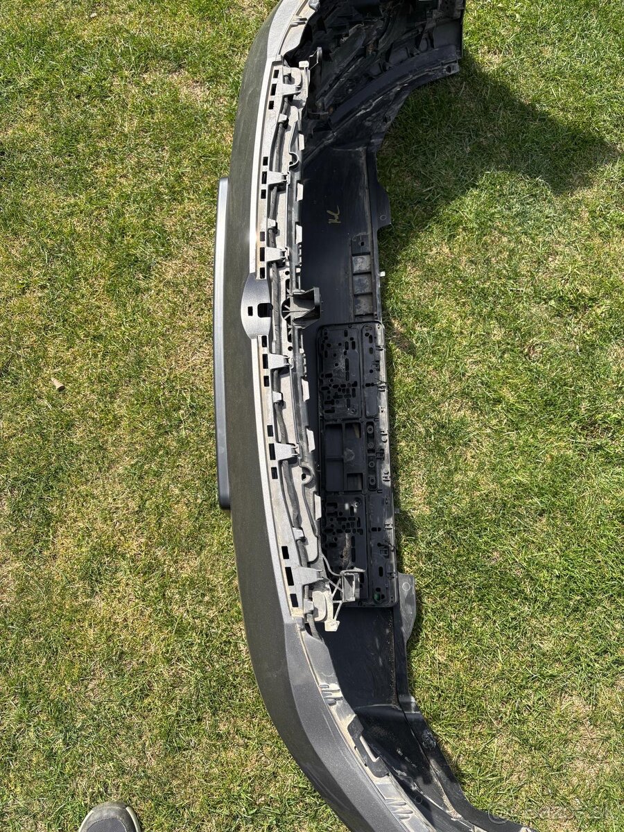 Predny naraznik s dennymi svetlami pre VW e-golf - 13