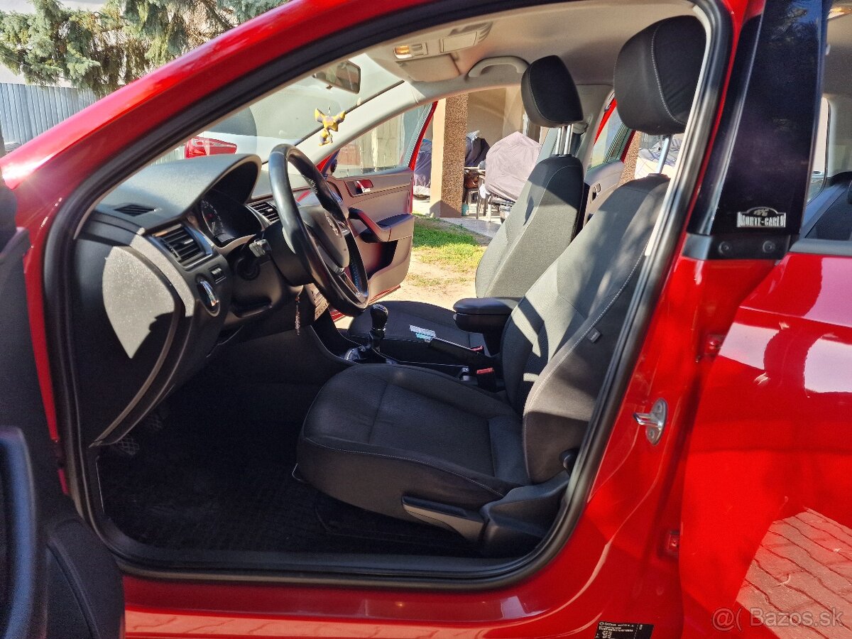 Škoda Rapid Spaceback 1.2 TSi 86k M5 Ambition (benzín) - 13