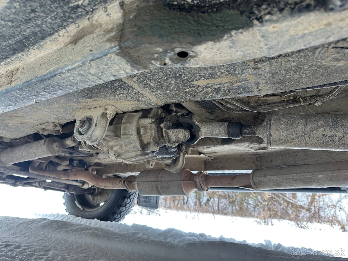 Predam lada niva 1.7i - 13