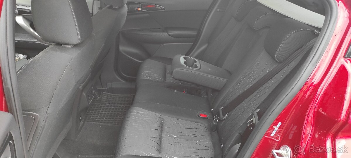 Predám Mitsubishi eclipse cross benzín/lpg - 13